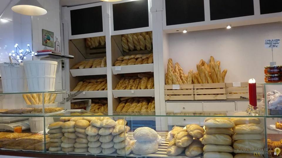 Panadería Obrador Cafetería en Cáceres el Horno De Aymar