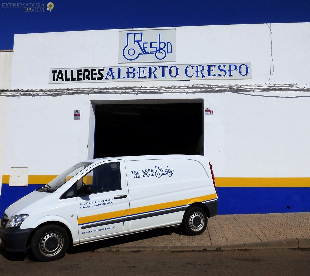 Taller de tractores en Tierra de Barros Crespo