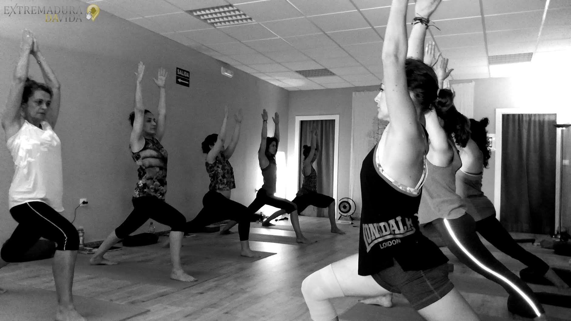 Yoga en Cáceres orbita Profesores de yoga Órbita