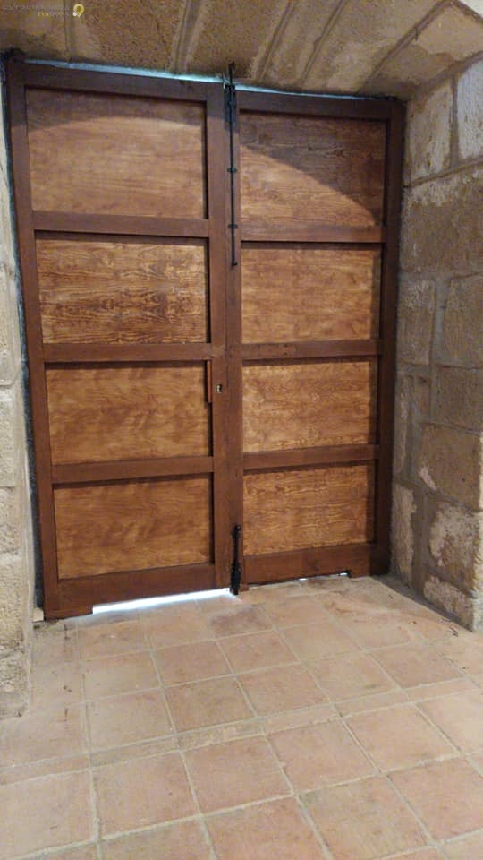 Puertas macizas de madera Carpinteros en Navalmoral de la Mata Cocinas baños Escaleras de Madera David Ballesteros La Vera 