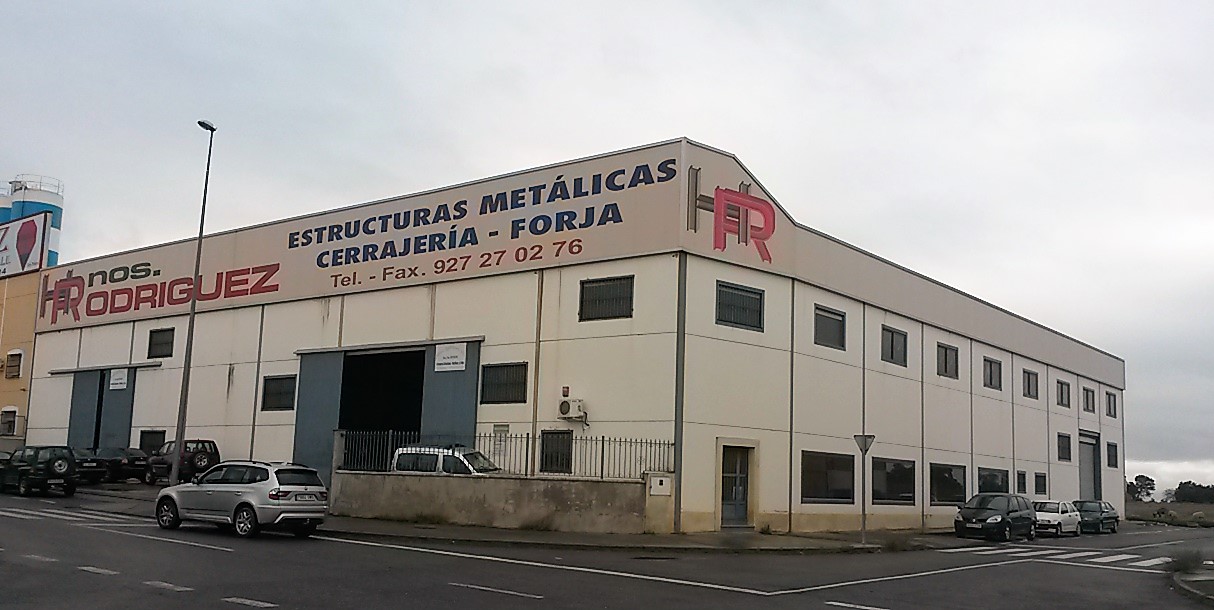estructuras metalicas, cerrajeria, forja , aluminio Cáceres Hermanos Rodriguez - Arroyo de la Luz, 