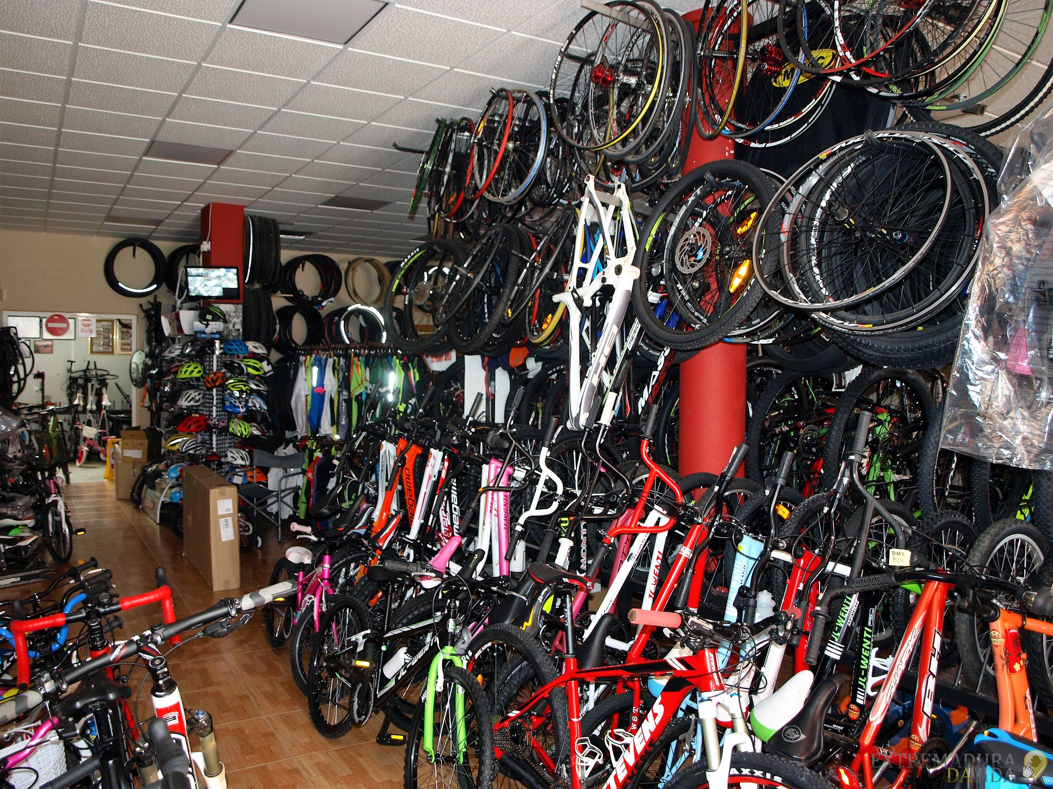 Tienda Taller Bicicletas en Don Benito C.Cuadrado La Serena