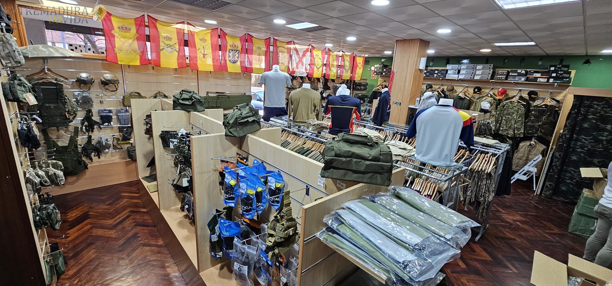 Donde comprar en Extremadura ropa militar policia guardia civil caza pesca senderismo Militarix en Cáceres