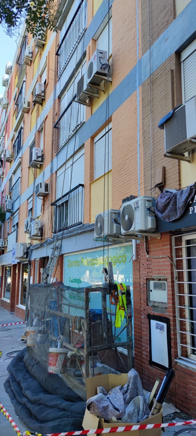 Pintores de fachadas en Sevilla Progreso