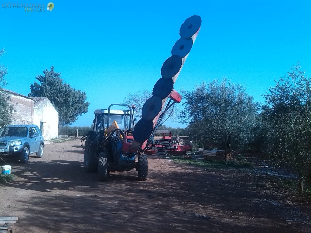 El mejor precio de maquinaria agricola profesional en Extremadura Almendralejo