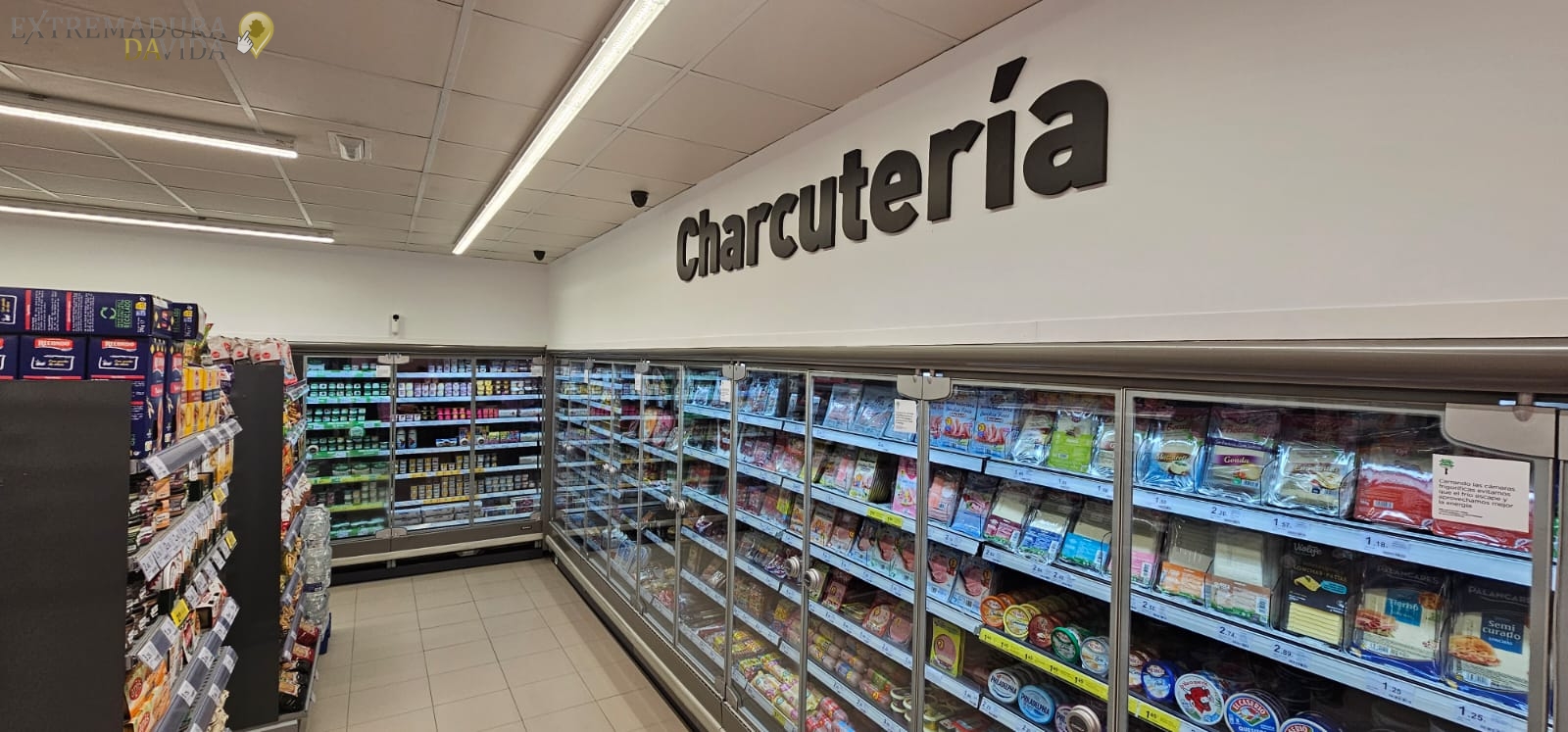 Supermercado en el Rodeo Coviran Caceres zona Antonio Hurrtado Avd.Cervantes Hospital Alcantara