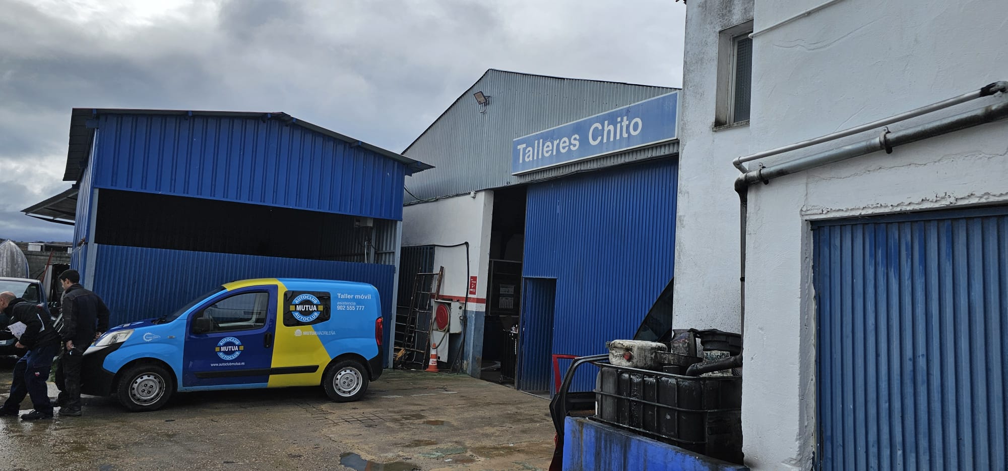 Talleres en Trujillo Grupo Chito Chapa y Pintura