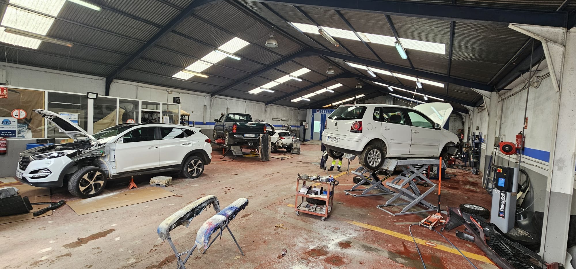 Talleres en Trujillo Grupo Chito Chapa y Pintura