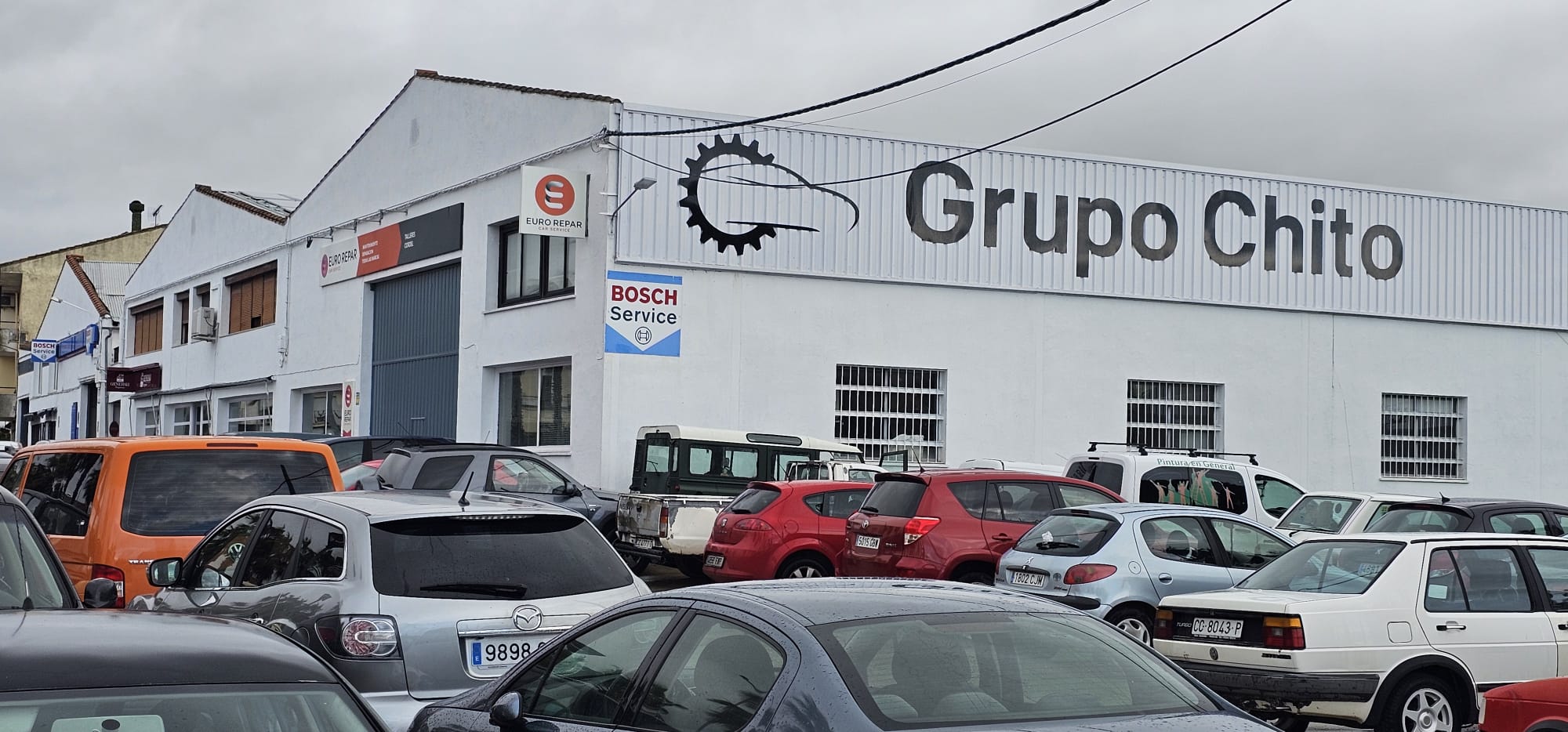 Talleres en Trujillo Grupo Chito Chapa y Pintura